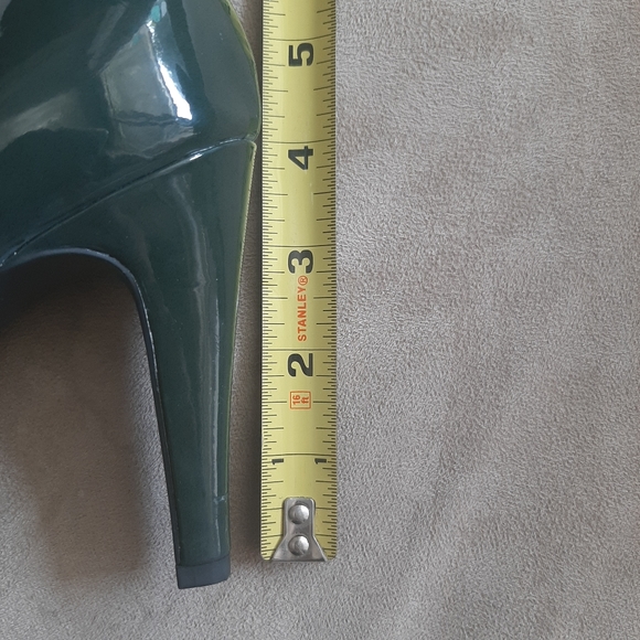 Franco Sarto Forest Green Pumps - Picture 8 of 9